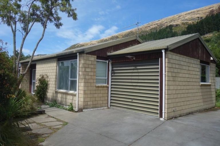 Photo of property in 2/7 Sumnervale Drive, Sumner, Christchurch, 8081