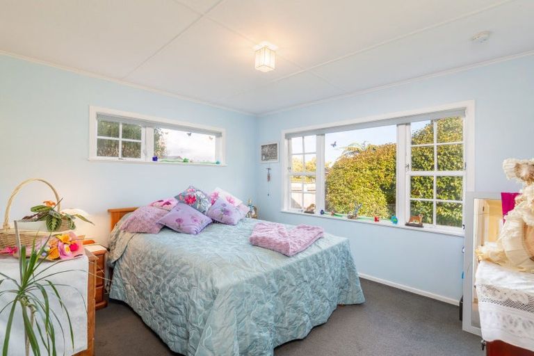 Photo of property in 94 Pasadena Crescent, Totara Park, Upper Hutt, 5018