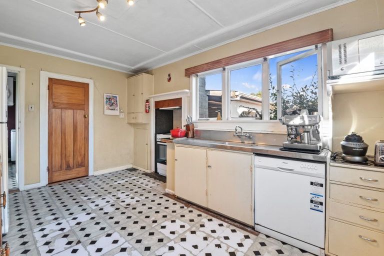 Photo of property in 102a Clayton Road, Mangakakahi, Rotorua, 3015