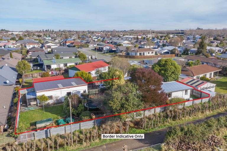 Photo of property in 10b Burnridge Place, Belfast, Christchurch, 8051