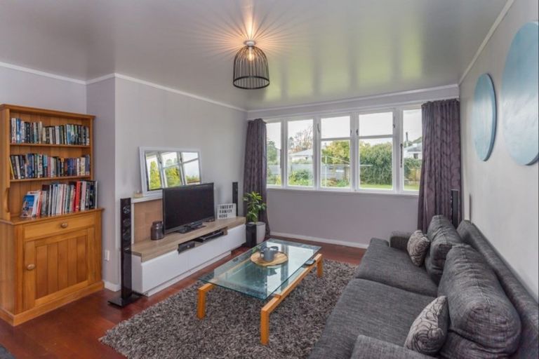 Photo of property in 35 Middlesex Street, Levin, 5510