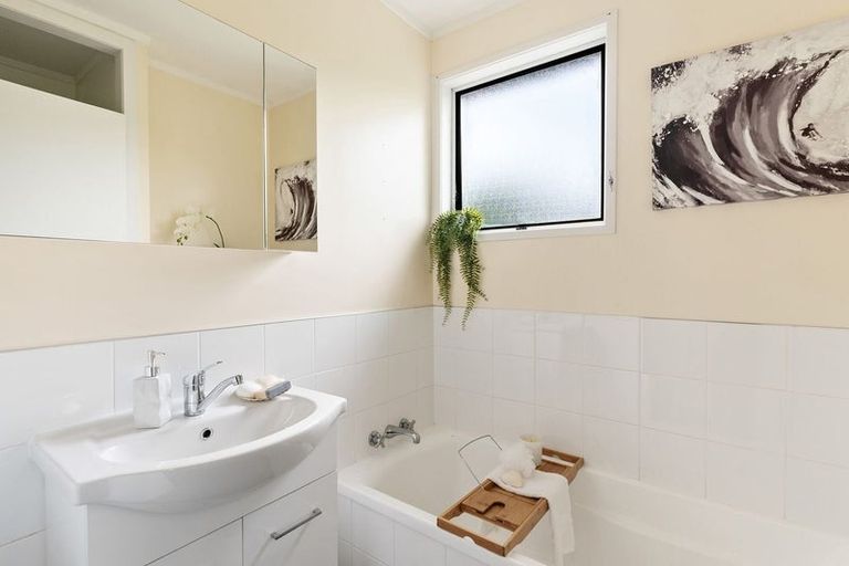 Photo of property in 4 Bain Place, Bucklands Beach, Auckland, 2014