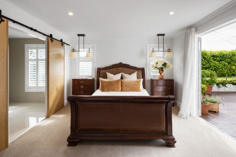 Photo of property in 83 Saint Kilda Road, Cambridge, 3434