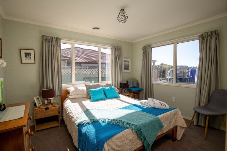 Photo of property in 6 Walnut Grove, Alexandra, 9320