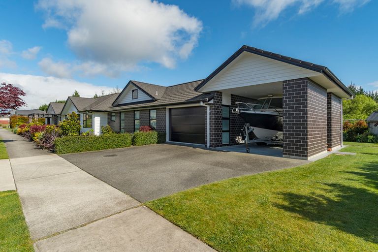 Photo of property in 14 Bertrowe Drive, Ohauiti, Tauranga, 3112
