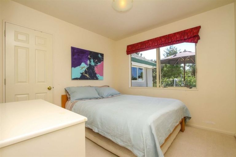Photo of property in 47 Pinetone Road, Kumeu, 0892