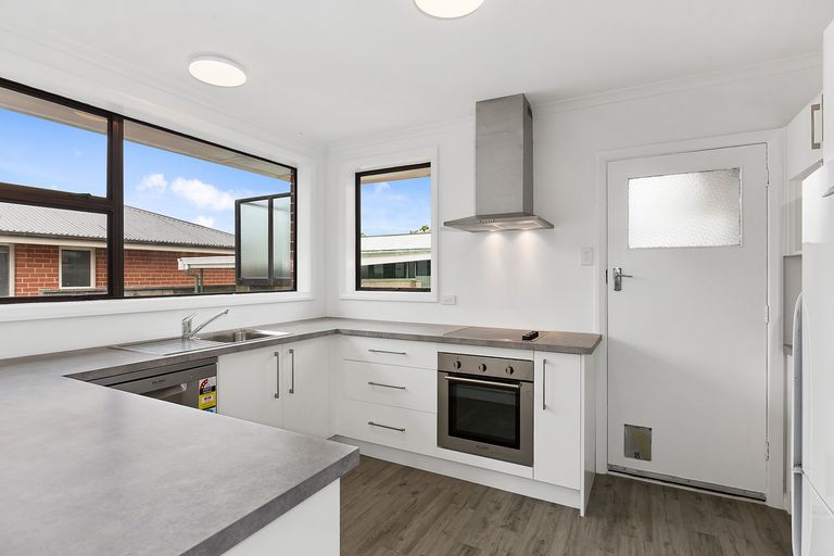 Photo of property in 27 Mckerrow Street, Shiel Hill, Dunedin, 9013