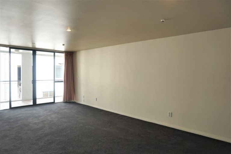 Photo of property in St James Courts, 5/77 Gloucester Street, Christchurch Central, Christchurch, 8013