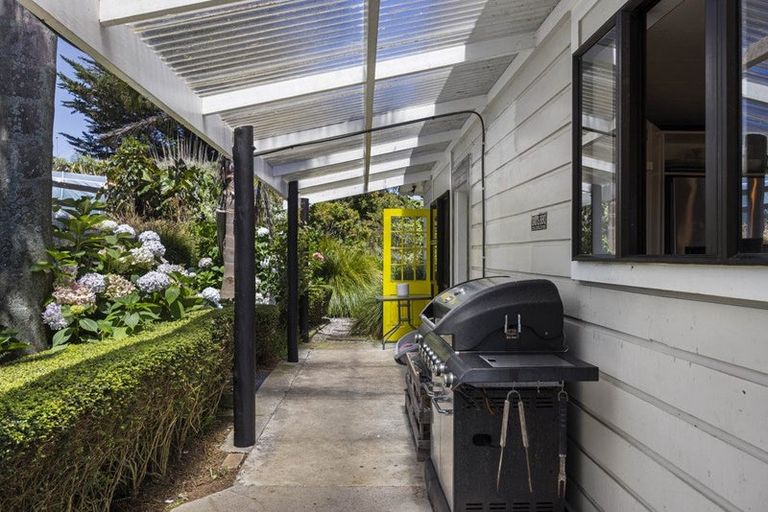 Photo of property in 543 Mataro Road, Onaero, Urenui, 4375