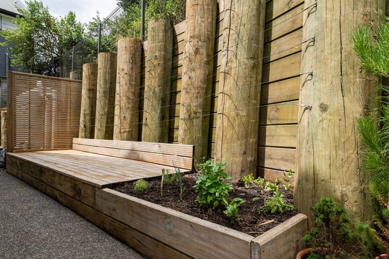 Photo of property in 17 Nimstedt Avenue, Oteha, Auckland, 0632