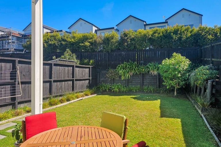 Photo of property in 15 Sunview Street, Silverdale, 0932