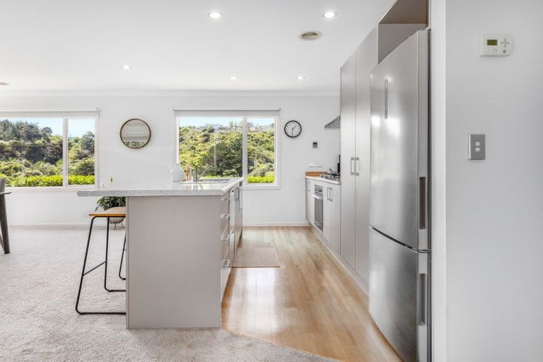 Photo of property in 47 Te Puia Drive, Aotea, Porirua, 5024