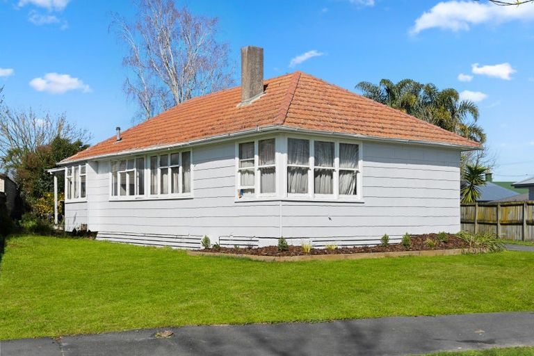 Photo of property in 10 Holland Road, Fairfield, Hamilton, 3214