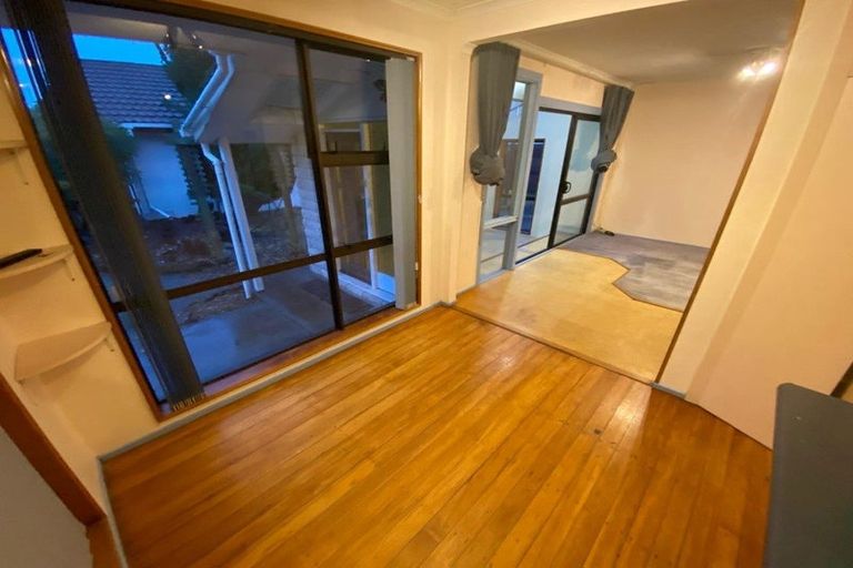 Photo of property in 2 Resolution Place, Bryndwr, Christchurch, 8053