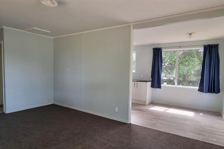 Photo of property in 30 Hyperion Drive, Randwick Park, Auckland, 2105