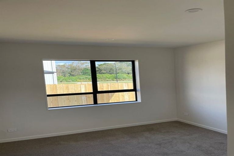 Photo of property in 2 Cutfield Lane, Kumeu, 0810