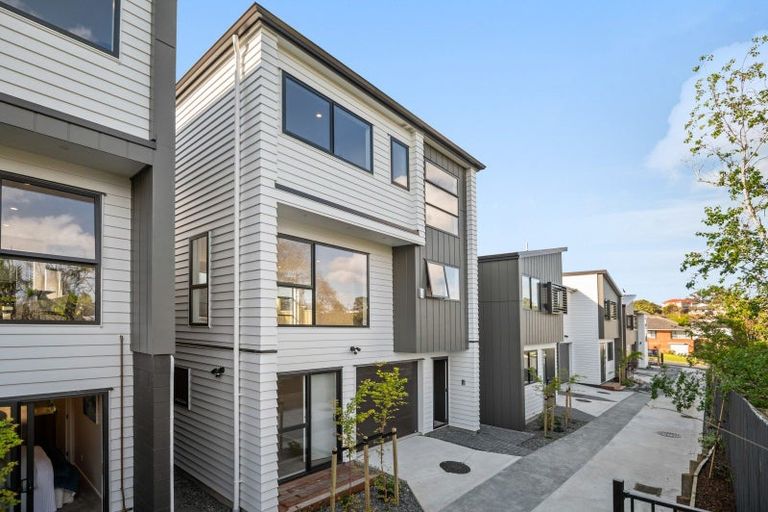 Photo of property in 4e Meadowvale Avenue, Forrest Hill, Auckland, 0620