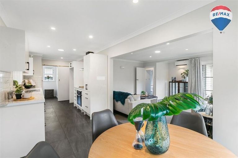 Photo of property in 88 Thomas Street, Stokes Valley, Lower Hutt, 5019