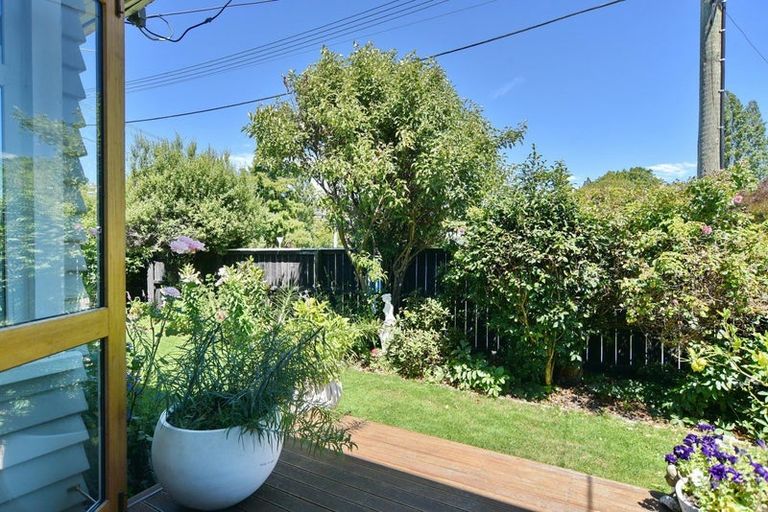 Photo of property in 1/2 Barrington Street, Somerfield, Christchurch, 8024