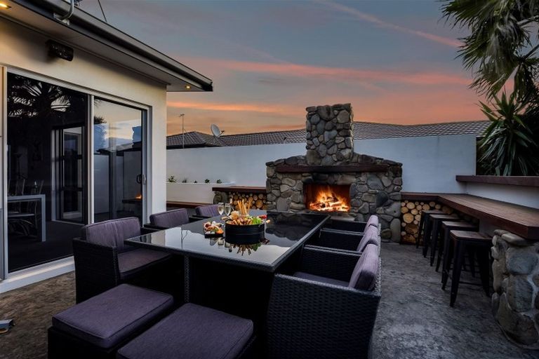 Photo of property in 15 Marlin Terrace, Bell Block, New Plymouth, 4312