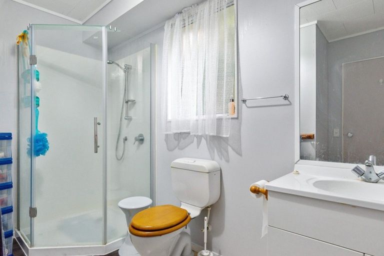 Photo of property in 64 Poplar Avenue, Raumati South, Paraparaumu, 5032