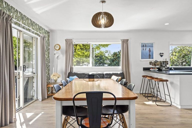 Photo of property in 1893 Cambridge Road, Cambridge, 3434