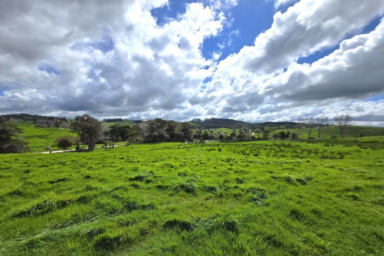 Photo of property in 42 Ford Road, Paparoa, Maungaturoto, 0583