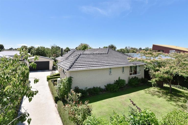 Photo of property in 14 Gainford Street, Avonhead, Christchurch, 8042