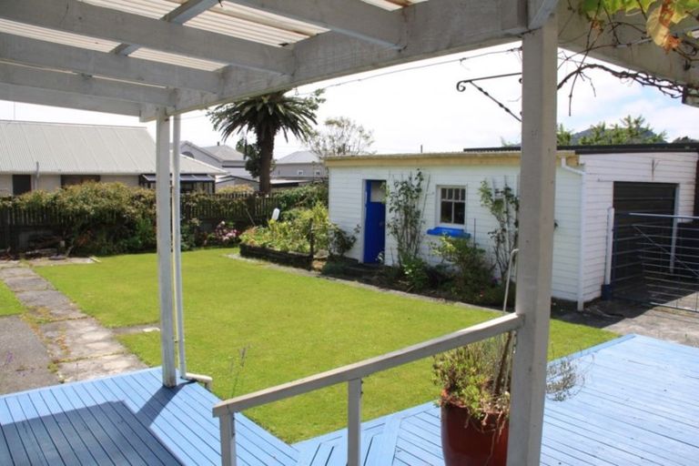 Photo of property in 6 Perotti Street, Greymouth, 7805
