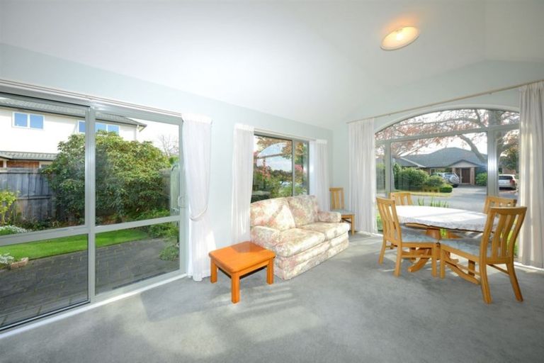 Photo of property in 22 Sutton Place, Dallington, Christchurch, 8061