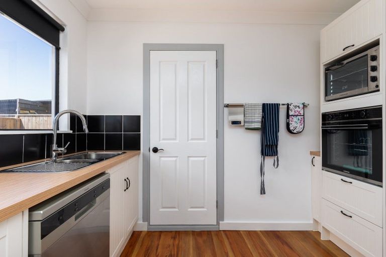 Photo of property in 22 Highbury Avenue, Highbury, Palmerston North, 4412