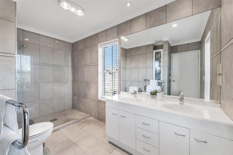 Photo of property in 2 Jane Deans Close, Riccarton, Christchurch, 8011