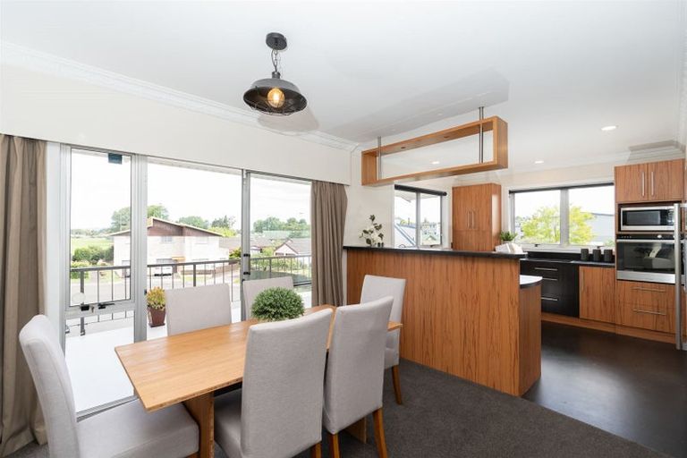 Photo of property in 10 Leyton Place, Nawton, Hamilton, 3200