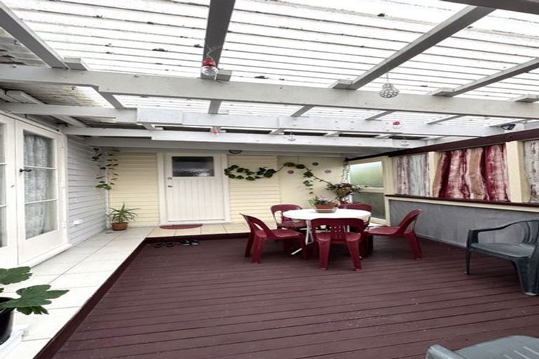 Photo of property in 66 Pooks Road, Ranui, Auckland, 0612