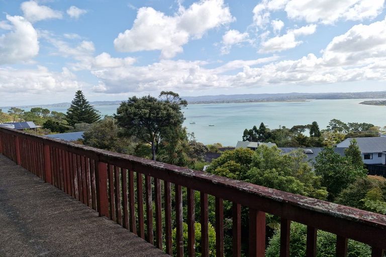 Photo of property in 4 Mayall Avenue, Beach Haven, Auckland, 0626