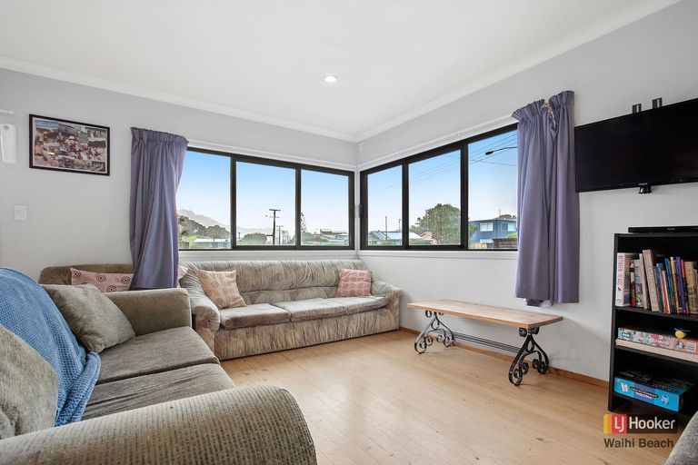 Photo of property in 17 Brighton Road, Waihi Beach, 3611