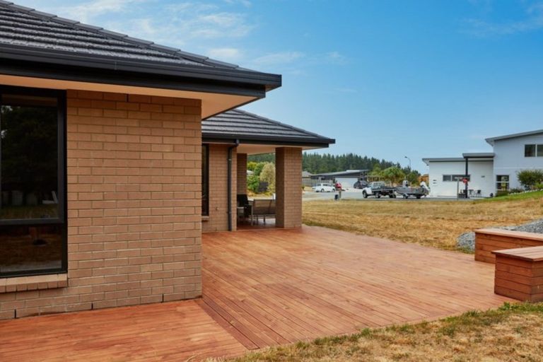 Photo of property in 12 Swyncombe Place, Kaikoura Flat, Kaikoura, 7371