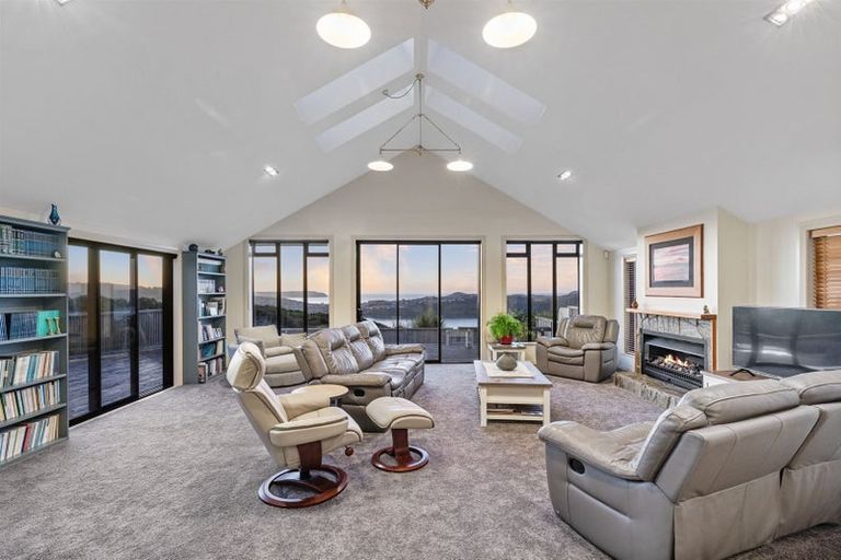 Photo of property in 16 Kahurangi Heights, Aotea, Porirua, 5024