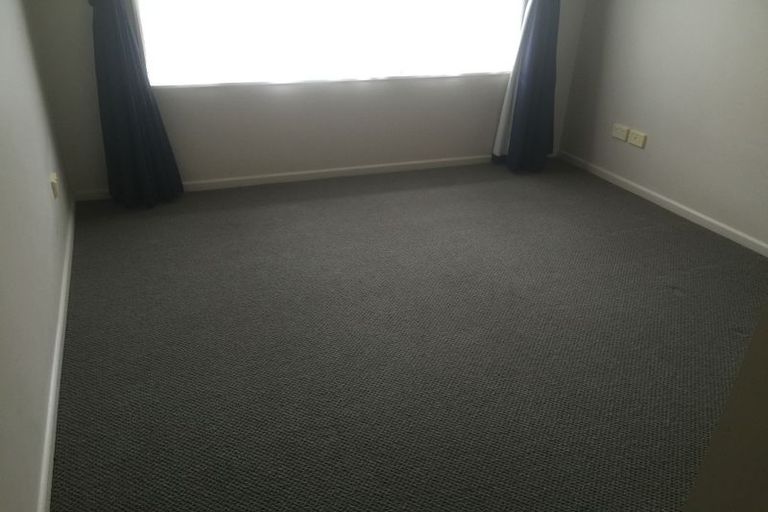 Photo of property in 29 Sapperton Drive, Henderson, Auckland, 0612