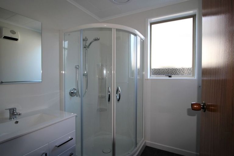 Photo of property in 32 Ure Street, South Hill, Oamaru, 9400