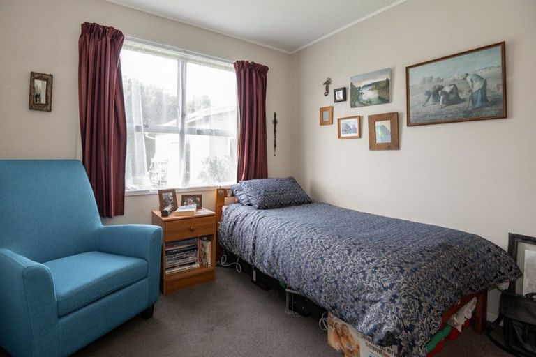 Photo of property in 2a Lipscombe Crescent, Havelock North, 4130