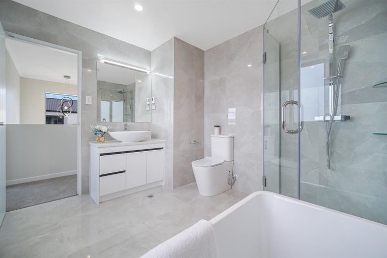 Photo of property in 42 Kairakau Street, Papakura, 2110