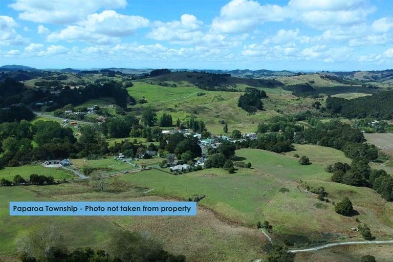 Photo of property in 11 Manaaki Circle, Paparoa, 0571