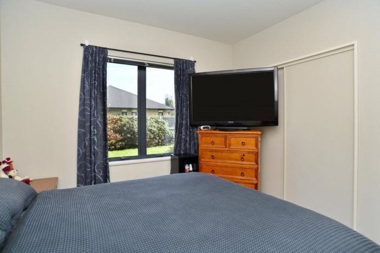 Photo of property in 10 Pukeko Place, Rangiora, 7400