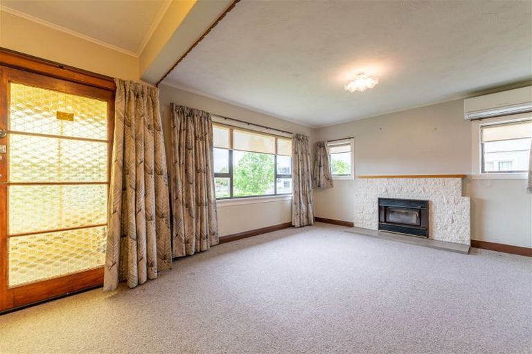 Photo of property in 6 Moorhouse Street, Waimate, 7924