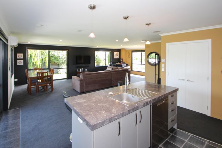 Photo of property in 17 Blue Stone Drive, Waiareka Junction, Oamaru, 9401