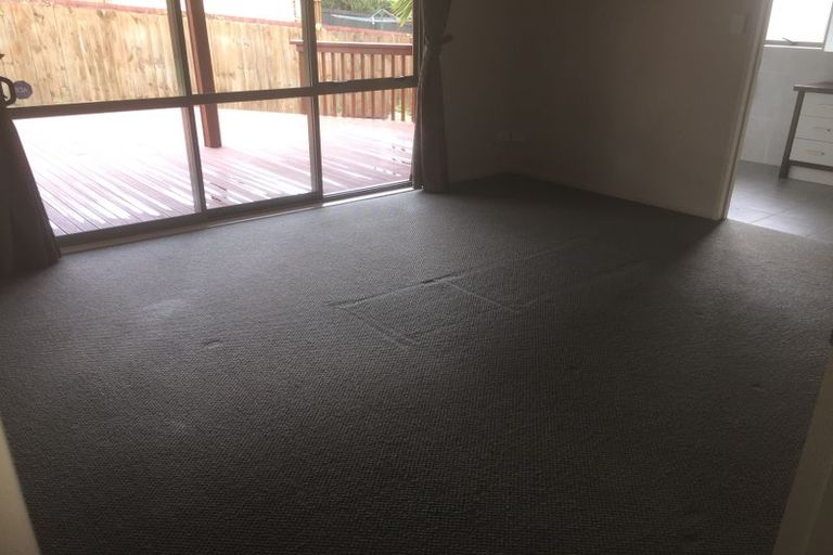 Photo of property in 29 Sapperton Drive, Henderson, Auckland, 0612