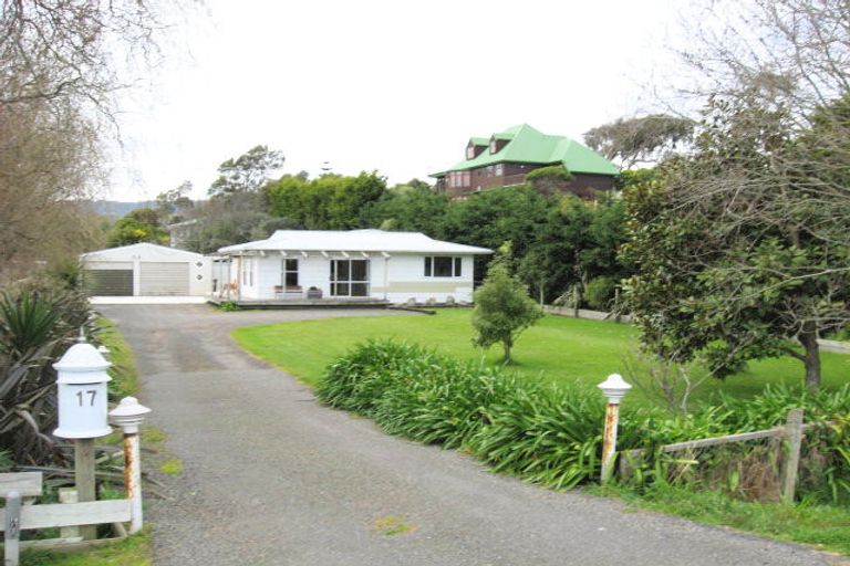 Photo of property in 17 Otaihanga Road, Otaihanga, Paraparaumu, 5036