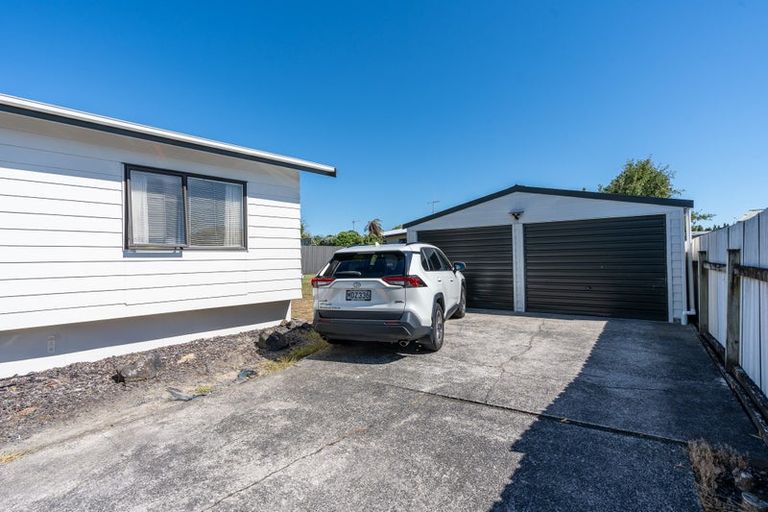 Photo of property in 11 Tupelo Street, Pukete, Hamilton, 3200