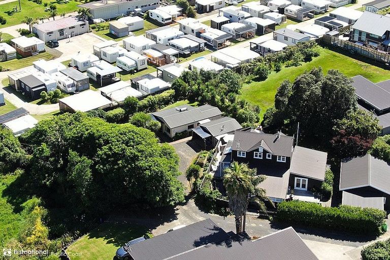 Photo of property in 17 Palm Grove, Waihi Beach, 3611